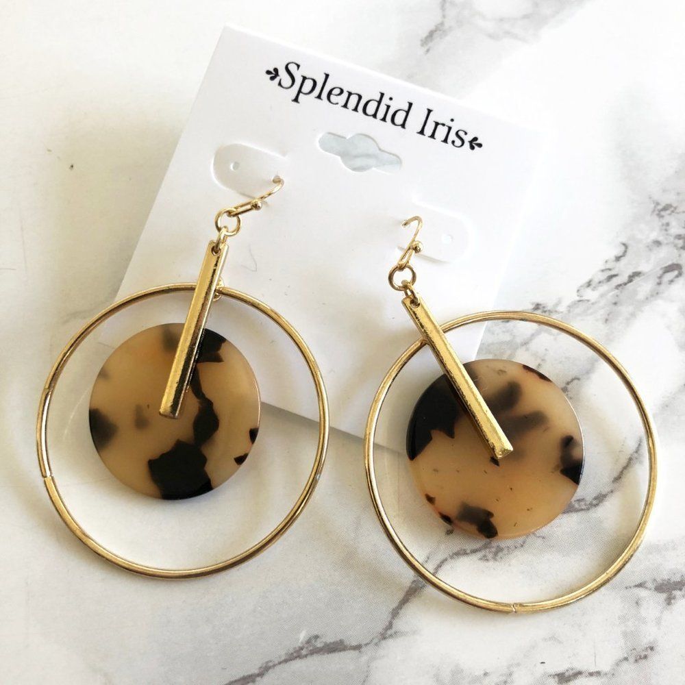 NWT Splendid Iris Summer Vibes Tortoiseshell Disk Gold Drop Hoop Earrings